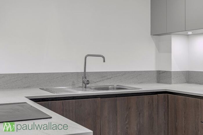 2 Bedroom Flat For Sale In Florence Court, Park Lane, Knebworth, SG3
