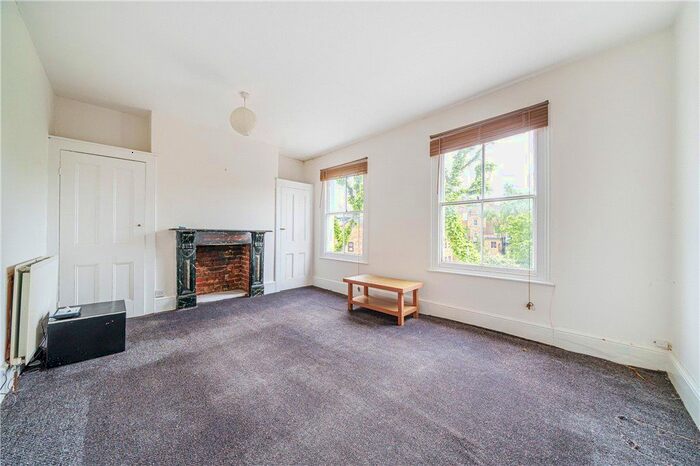 2 Bedroom Maisonette To Rent In Tomlins Grove, London, E3