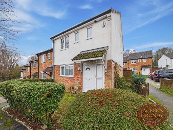 2 Bedroom End Of Terrace House For Sale In Ermine Road, Rectory Farm, NN3