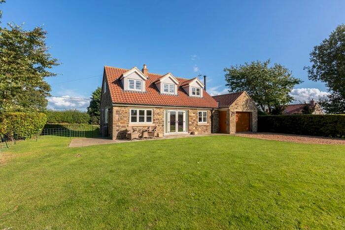 4 Bedroom Detached Bungalow For Sale In Back Lane, Wombleton, York, YO62