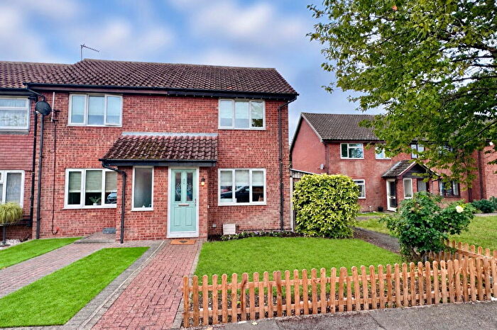 2 Bedroom End Of Terrace House For Sale In Church Hill, Cheddington, Buckinghamshire, LU7