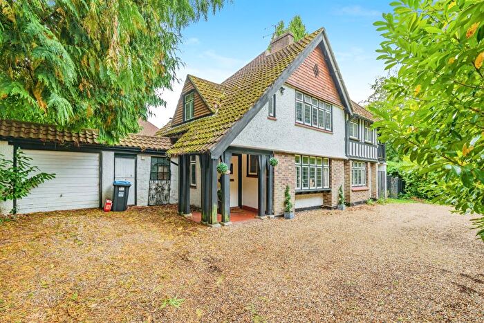 4 Bedroom Character Property For Sale In Copthorne Road, Felbridge, East Grinstead, RH19