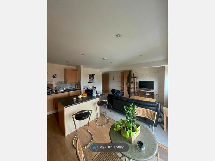 2 Bedroom Flat To Rent In Star Hill, Rochester, ME1