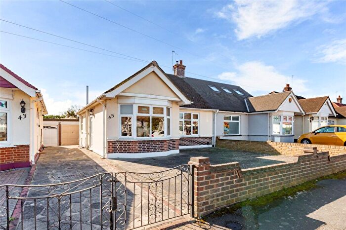 2 Bedroom Bungalow For Sale In Portland Gardens, Chadwell Heath, RM6