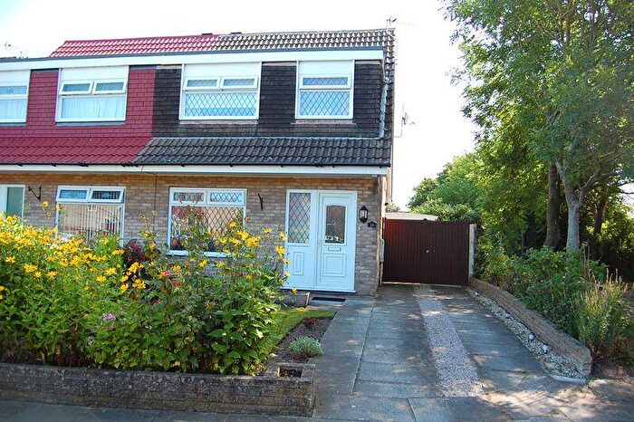 3 Bedroom Semi Detached House To Rent In Torcross Close, Southport, PR9