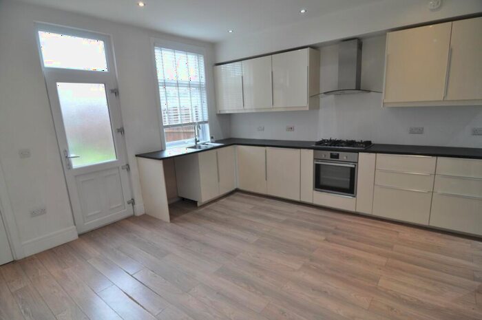 2 Bedroom House To Rent In Marlborough Terrace, Barnsley, S70