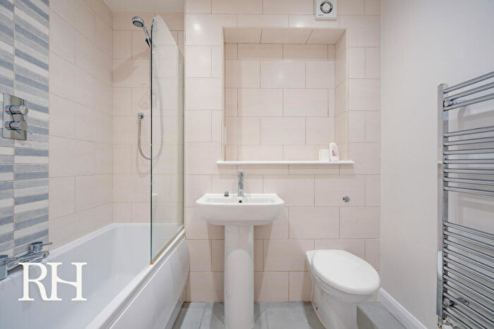 2 Bedroom Apartment To Rent In Gwel Yr Afon, Llandudno Junction, Conwy, LL31