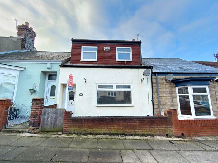 3 Bedroom Terraced House For Sale In Hawthorn Street, Sunderland, Tyne And Wear, SR4