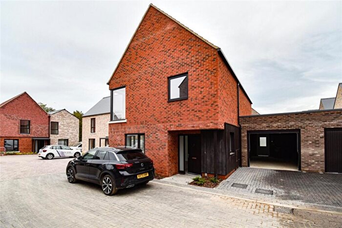 4 Bedroom House To Rent In Walnut Court, Cambridge, CB5