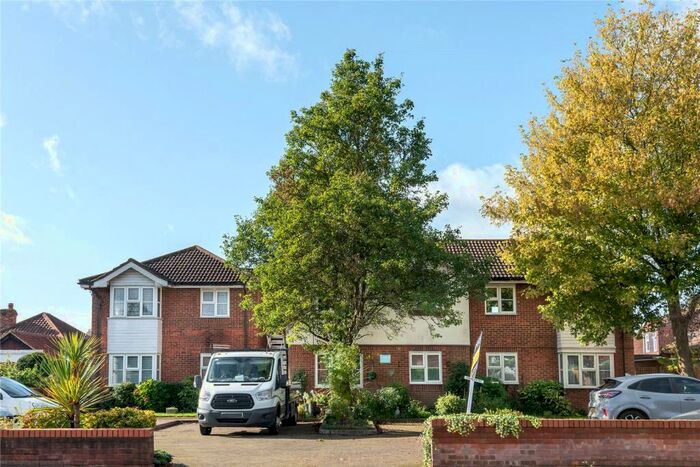 1 Bedroom Flat To Rent In Great Central Avenue, Ruislip, Middlesex, HA4