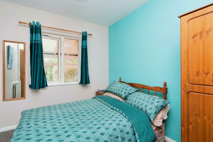 2 Bedroom Bungalow For Sale In Lon Penrhos, Morfa Nefyn, Pwllheli, Gwynedd, LL53