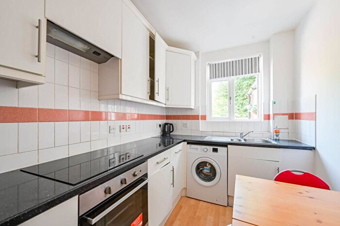 Studio To Rent In McAulay Court, Bow, E3