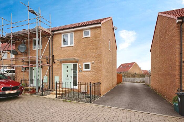 2 Bedroom Semi-Detached House To Rent In Thistle Close, Lyde Green, Bristol, BS16