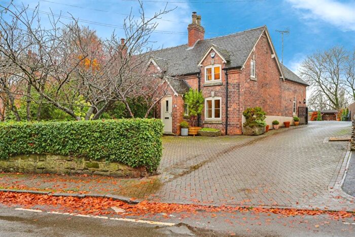 3 Bedroom Character Property For Sale In Church View, Clifton, Ashbourne, DE6