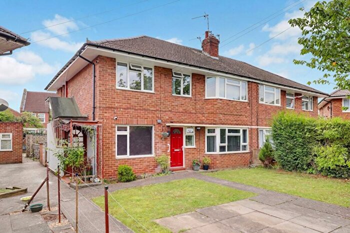 2 Bedroom Maisonette For Sale In Green Acre, Edwalton, NG12