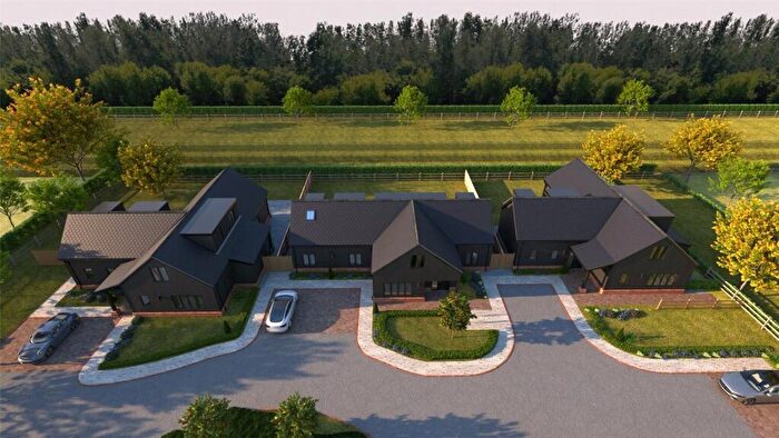 5 Bedroom Detached House For Sale In Flitwick Road, Ampthill, Bedfordshire, MK45