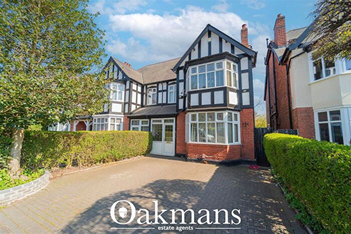 4 Bedroom Semi-Detached House To Rent In Sandford Road, Birmingham, B13