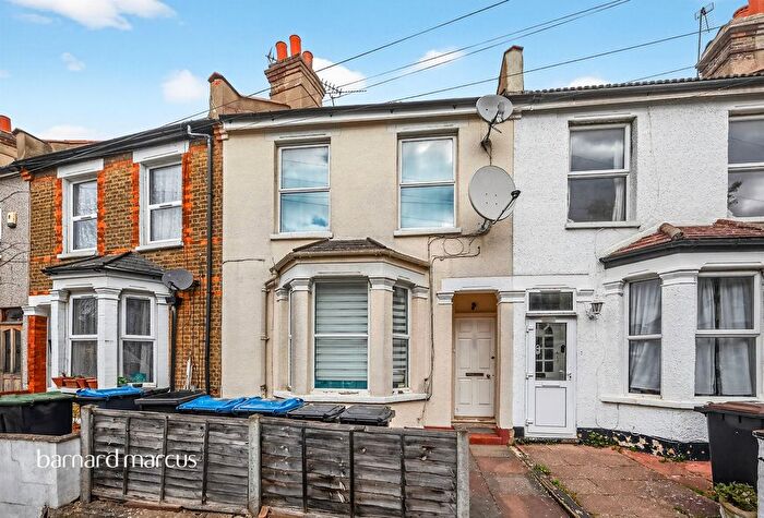 3 Bedroom Terraced House For Sale In Fairholme Road, Croydon, CR0