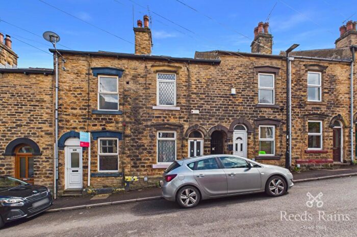 3 Bedroom Terraced House For Sale In Industry Street, Sheffield, S6