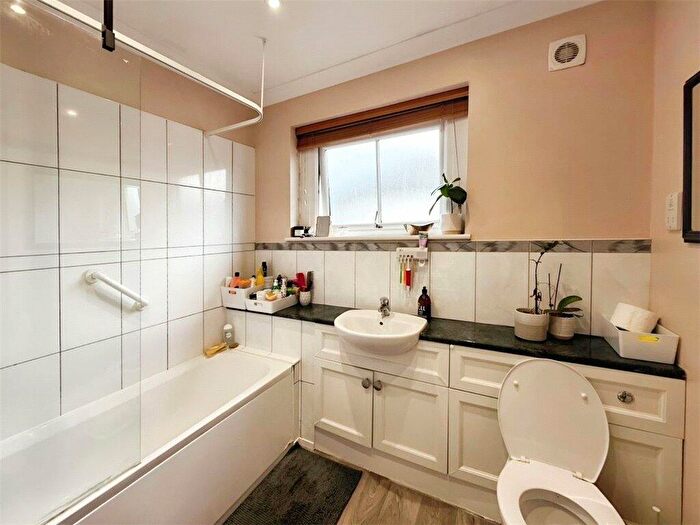 2 Bedroom Apartment To Rent In St. Johns Road, Woking, Surrey, GU21