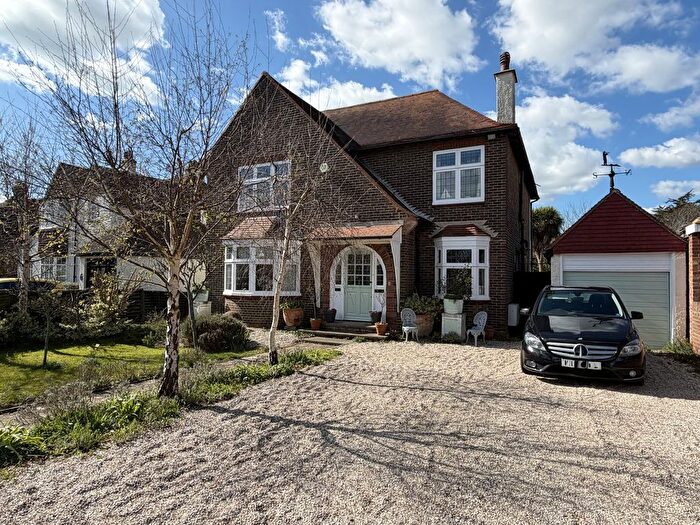 4 Bedroom Detached House For Sale In Richmond Road, Bexhill-On-Sea, TN39