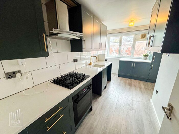 2 Bedroom Flat To Rent In Anderson Road, Hackney, E9