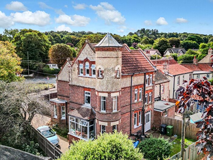 5 Bedroom Semi-Detached House For Sale In High Street, Overstrand, NR27