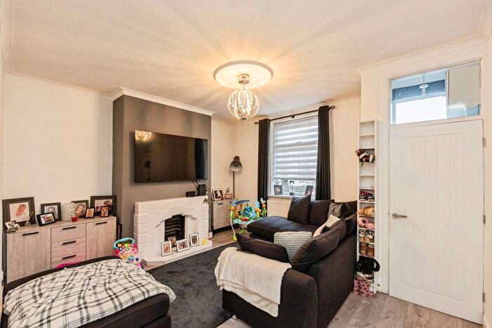 3 Bedroom Terraced House For Sale In Bradshaw Street, Wigan, WN1