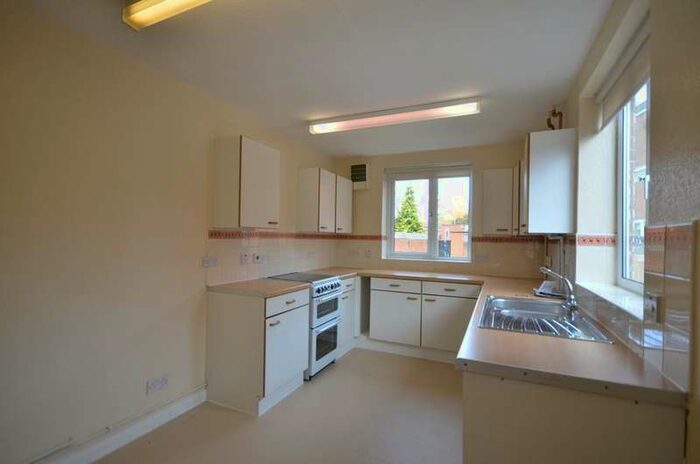 2 Bedroom End Of Terrace House To Rent In Venning Road, Arborfield, RG2