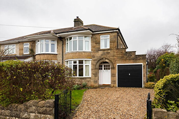 3 Bedroom Semi Detached House For Sale In The Tynings, Corsham, SN13