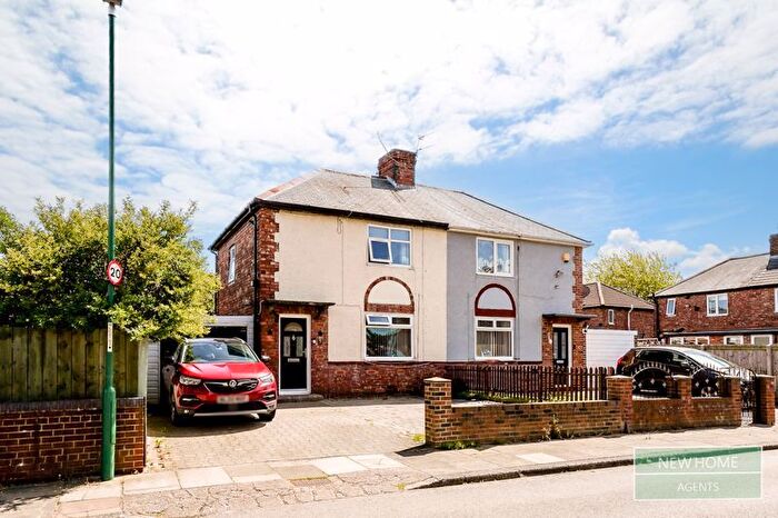 2 Bedroom Semi-Detached House For Sale In Ogle Grove, Jarrow, NE32