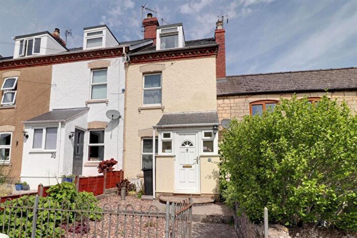 3 Bedroom Terraced House For Sale In Seven Waters, Stonehouse, GL10