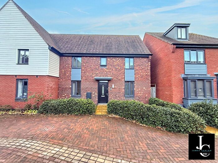 3 Bedroom Semi Detached House For Sale In Wooding Drive, Lawley Village, Telford, TF3