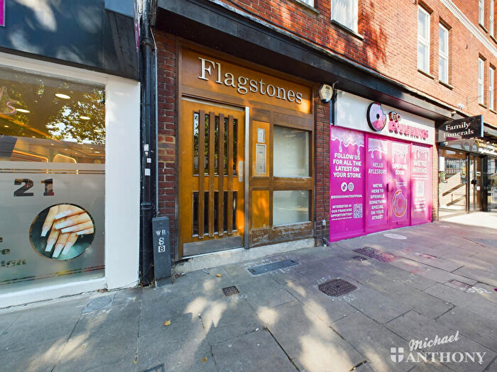 1 Bedroom Flat To Rent In Flagstones, Granville Place, Aylesbury, Buckinghamshire, HP20