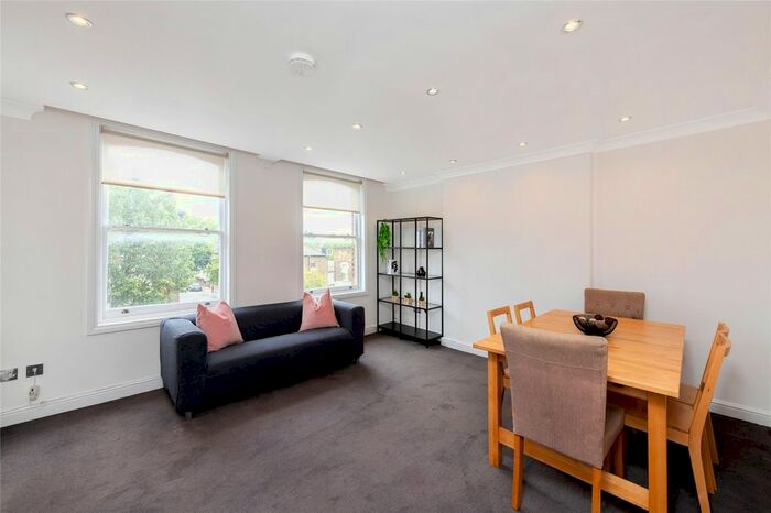 3 Bedroom Flat To Rent In Almington Street, London, N4