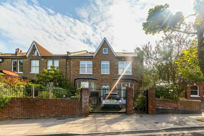 1 Bedroom Flat To Rent In Dartmouth Park Hill, London, N19