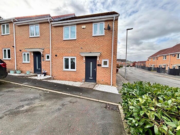 3 Bedroom End Of Terrace House For Sale In Hilltop View, Langley Park, Durham, DH7