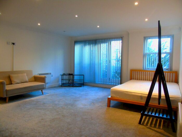 Studio To Rent In Sussex Street, Winchester, SO23