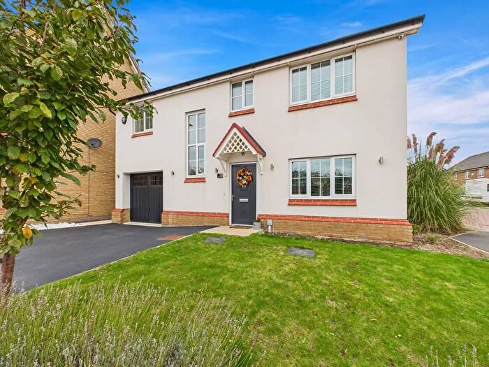 4 Bedroom Detached House For Sale In Stanley Parkway, Stanley, WF3