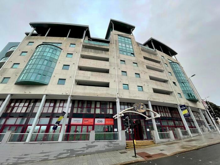 1 Bedroom Flat To Rent In The Crescent, Plymouth, PL1