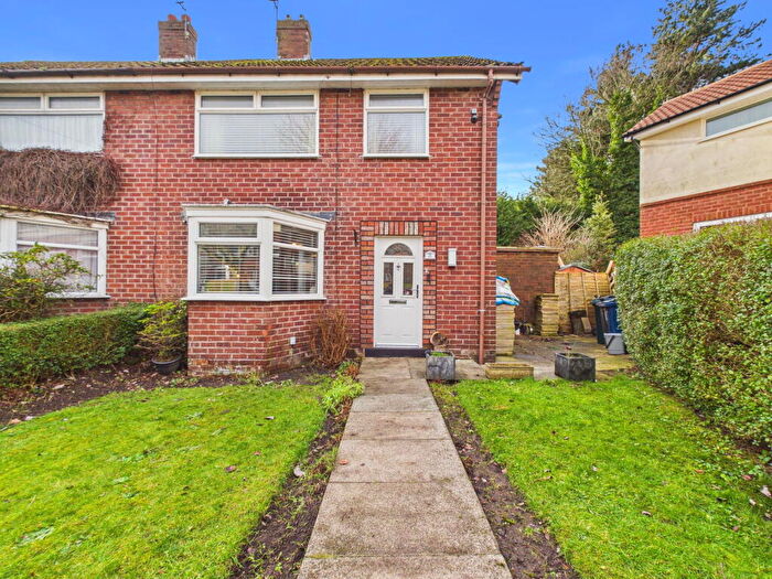 3 Bedroom Semi Detached House For Sale In Rothwell Drive, Aughton, L39