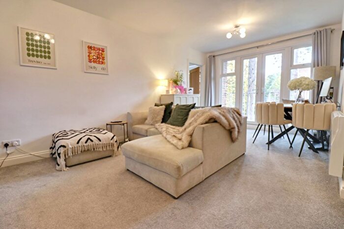 1 Bedroom Flat For Sale In Copper Court, Sawbridgeworth, CM21