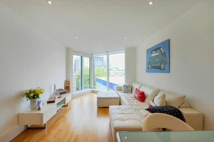 2 Bedroom Flat To Rent In Ensign House, Battersea Reach SW18