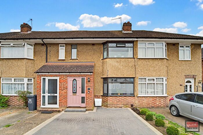 2 Bedroom Terraced House For Sale In Hamilton Road, Feltham, TW13