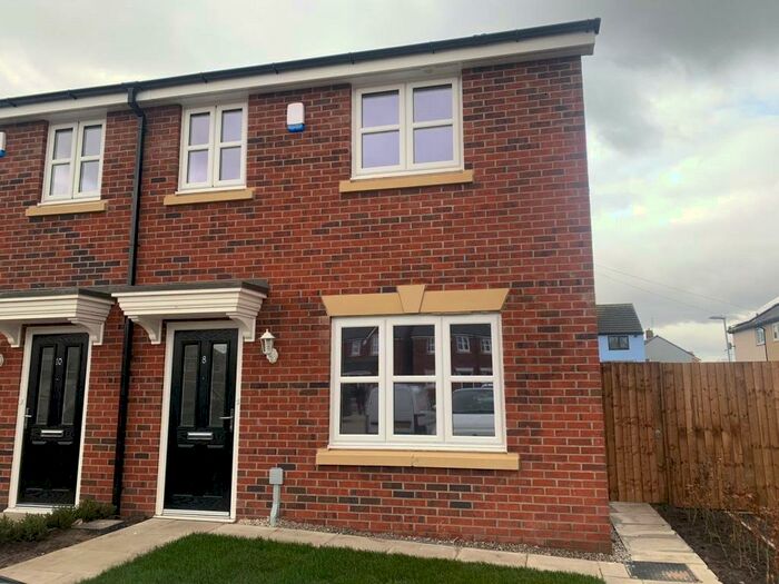 3 Bedroom Semi-Detached House To Rent In Bankhill Close, Kirkby, Liverpool, L32