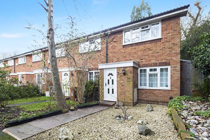 2 Bedroom End Terrace House To Rent In Chalcot Close, Sutton, Surrey, SM2