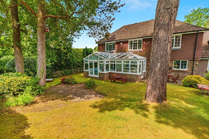 5 Bedroom Detached House For Sale In Chestnut Close, Storrington, Pulborough, West Sussex, RH20