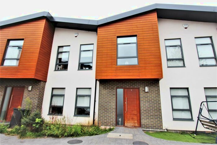 2 Bedroom Terraced House To Rent In Homelink Terrace, Wood Green, N22