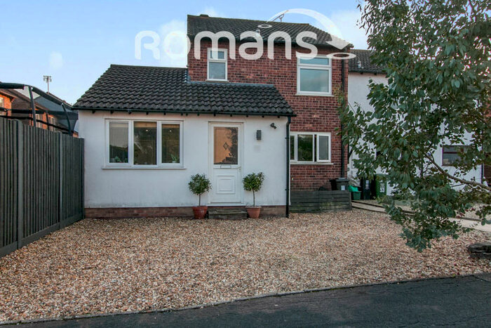 3 Bedroom End Of Terrace House To Rent In Sandringham Road, Stoke Gifford, BS34
