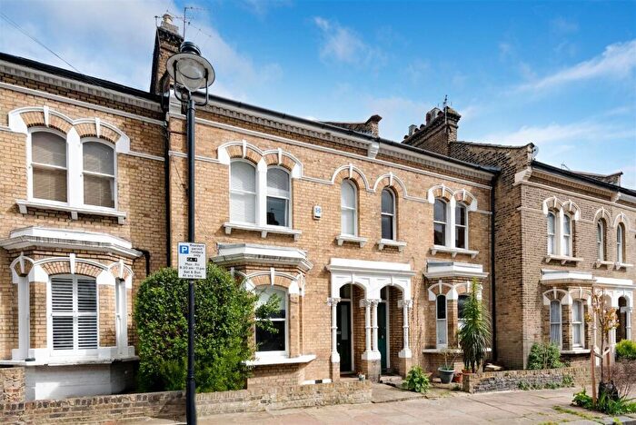 3 Bedroom House For Sale In Ryland Road, Kentish Town, NW5